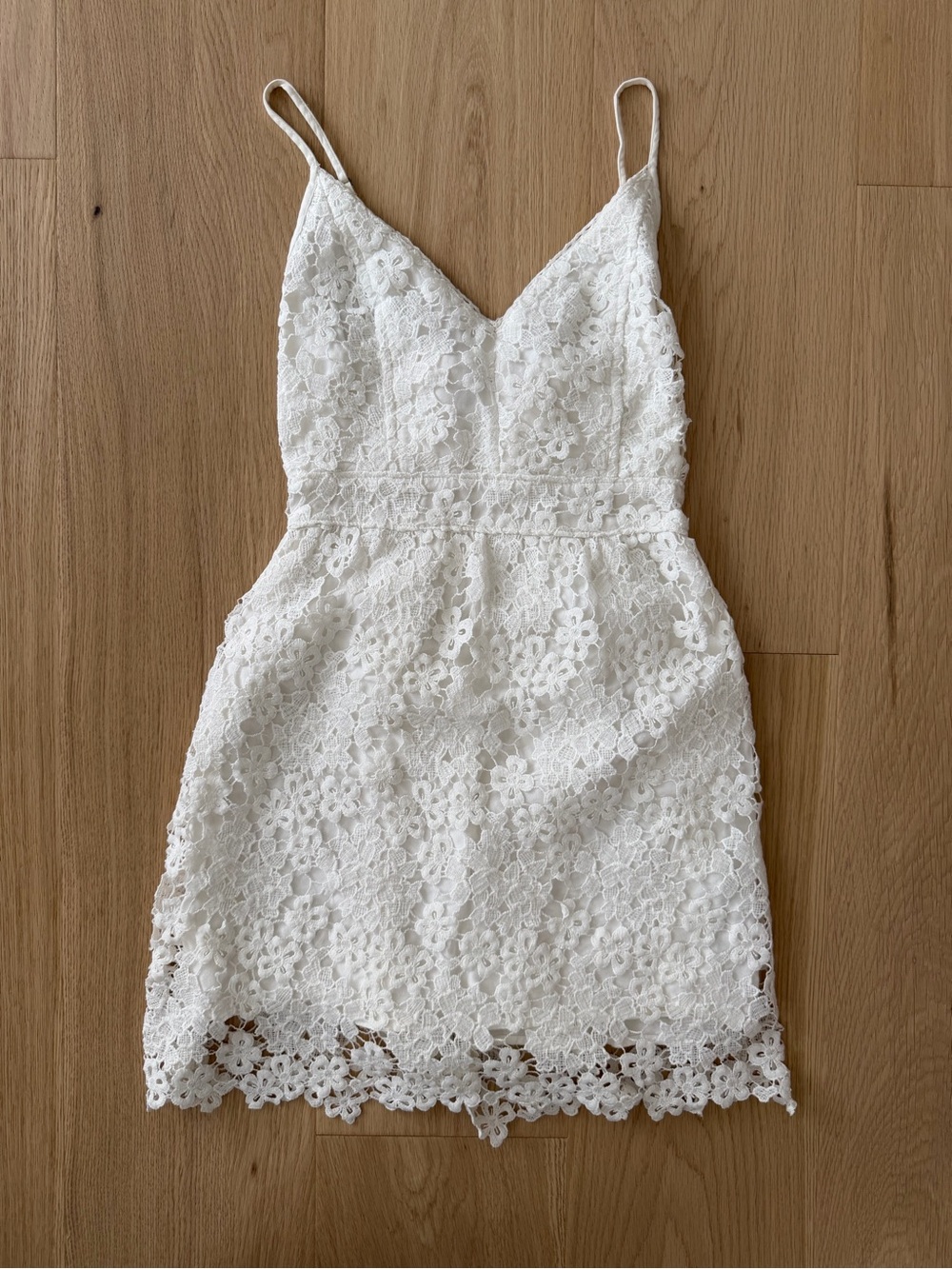 Abercrombie & Fitch White Lace Spaghetti-Strap Dress